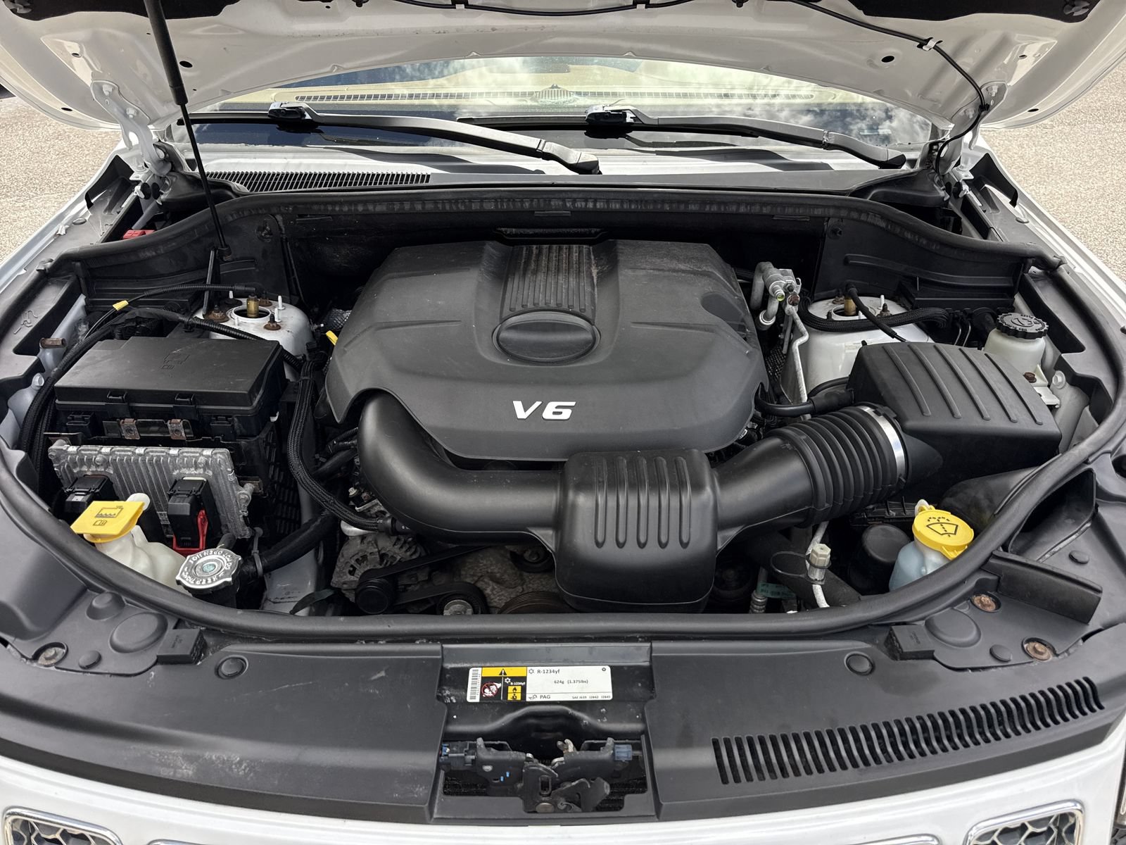 Used 2015 Jeep Grand Cherokee Summit AWD/4WD image 35