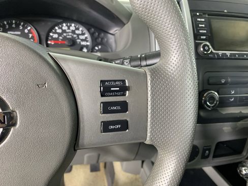 Used 2015 Nissan Frontier SV image 20