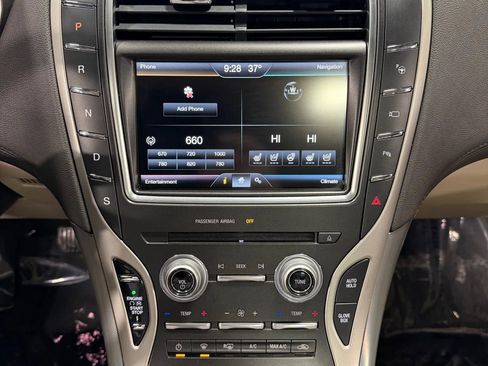 Used 2016 Lincoln MKX Reserve w/ Technology Package image 3