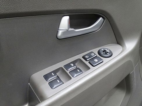 Used 2011 Kia Sportage EX image 15