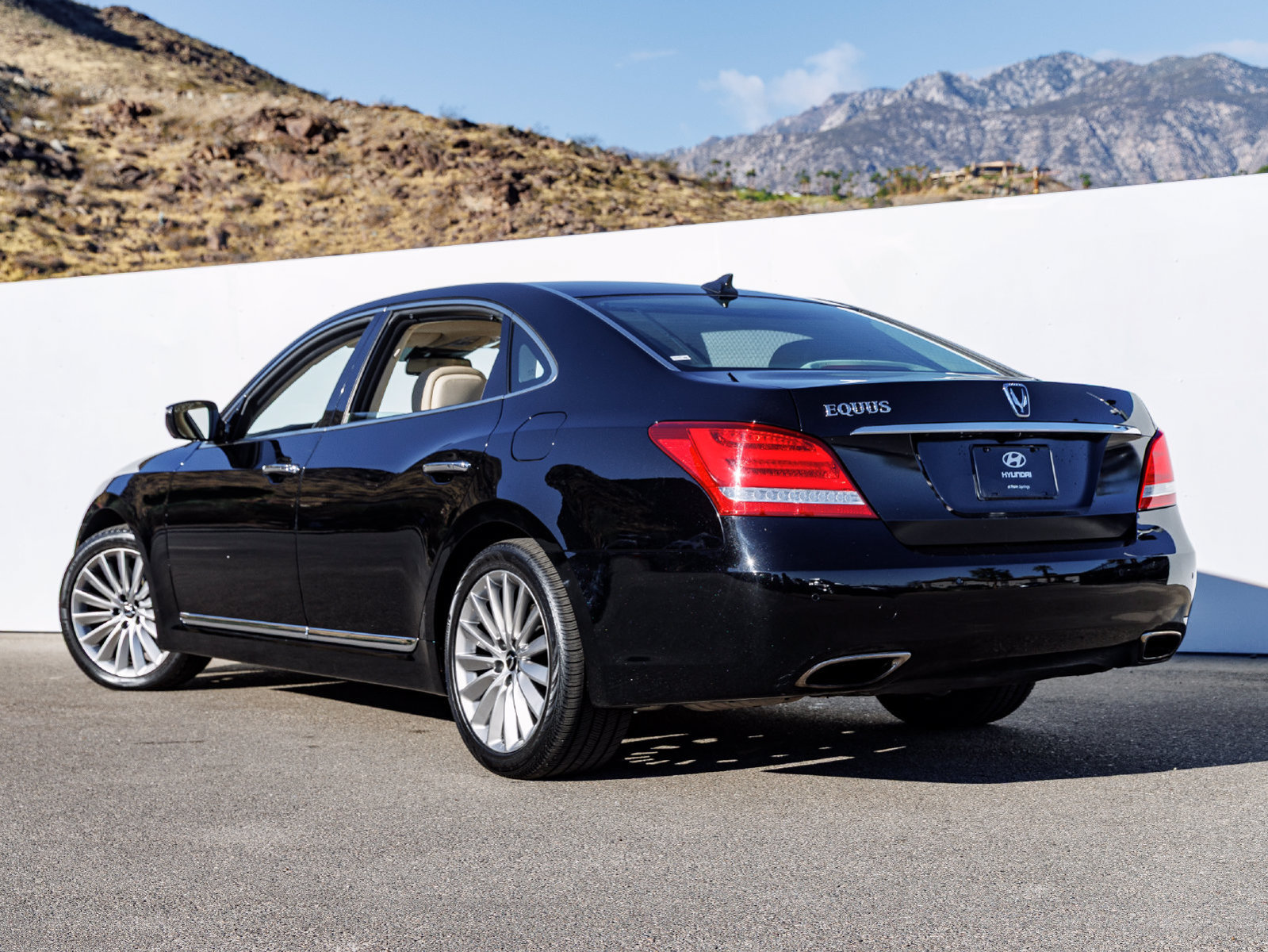 Used 2016 Hyundai Equus Ultimate RWD image 7