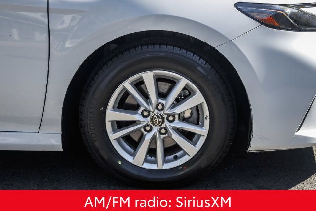 Used 2025 Toyota Camry LE FWD image 9
