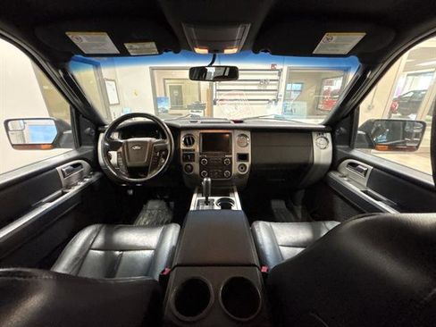 Used 2017 Ford Expedition EL XLT w/ Equipment Group 202A AWD/4WD image 24