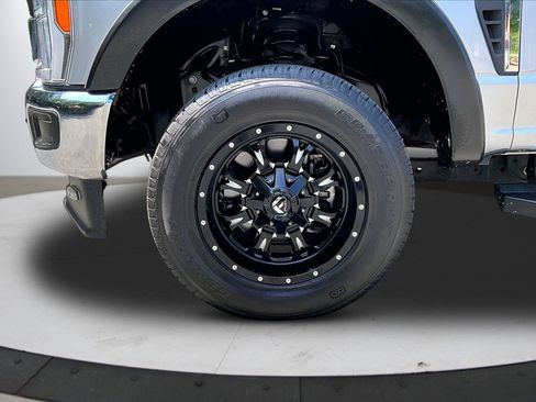 Used 2023 Ford F350 XLT AWD/4WD image 32