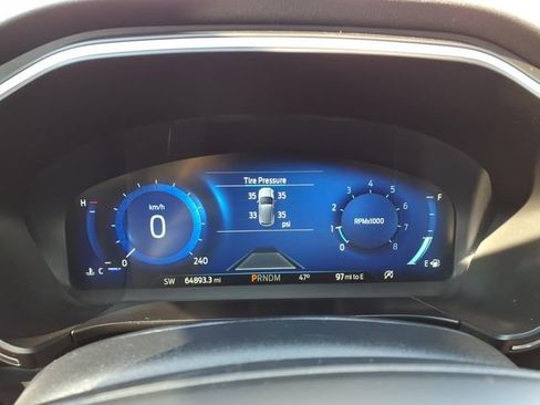 Used 2020 Ford Escape Titanium image 18