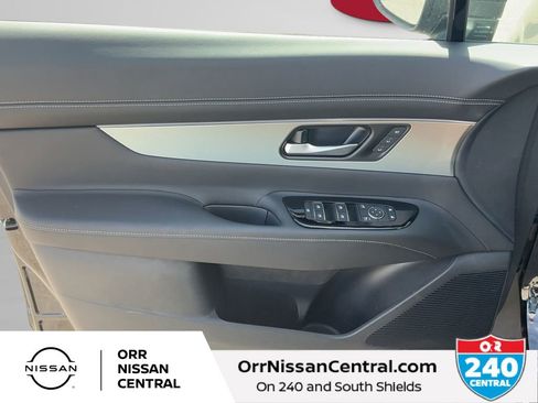 New 2025 Nissan Murano SL AWD/4WD image 16