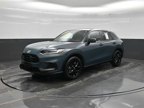 Used 2024 Honda HR-V Sport image 4
