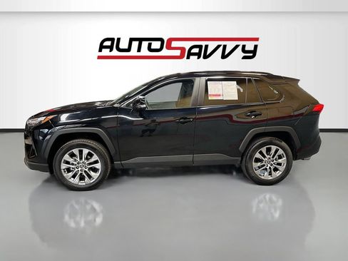 Used 2025 Toyota RAV4 XLE Premium AWD/4WD image 4