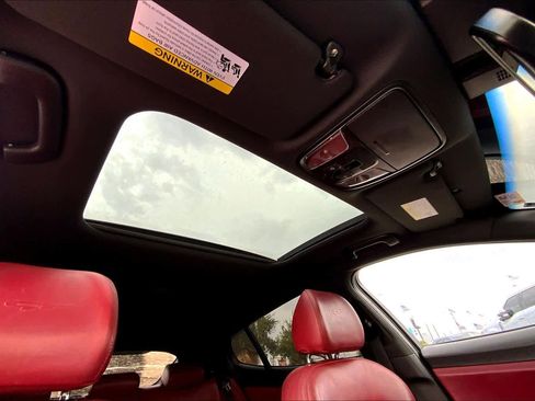 Used 2019 Kia Stinger GT2 image 13