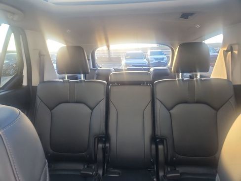 Used 2025 Honda Pilot Touring image 28