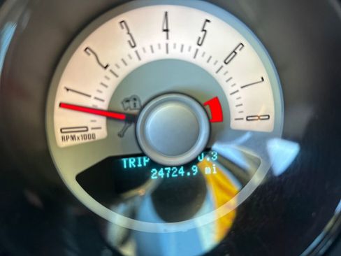 Used 2012 Ford Mustang Premium image 18