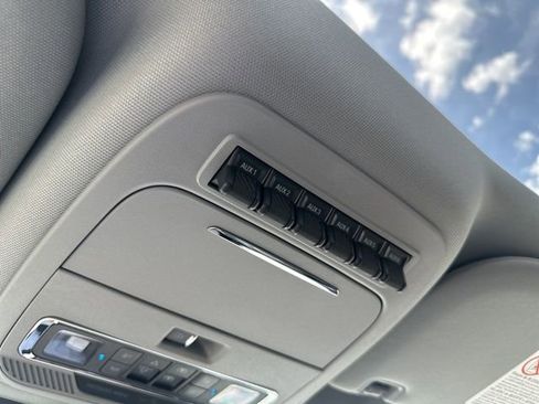 New 2025 Ford F250 Lariat w/ Lariat Ultimate Package AWD/4WD image 36