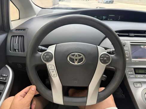 Used 2013 Toyota Prius Three FWD image 19