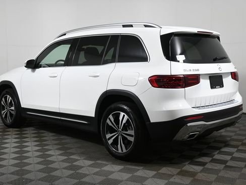 Certified 2025 Mercedes-Benz GLB 250 4MATIC image 5