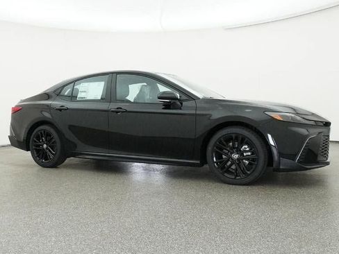 New 2026 Toyota Camry SE image 28