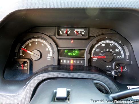 Used 2019 Ford E-350 and Econoline 350 Super Duty image 14