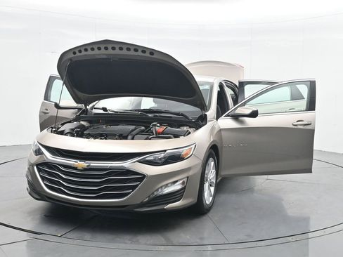 Used 2023 Chevrolet Malibu LT image 34