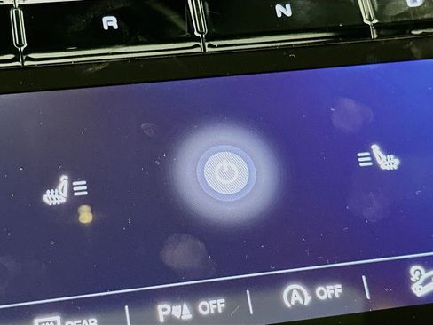 Used 2024 Maserati Grecale GT image 23