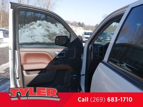 Used 2014 Chevrolet Silverado 1500 High Country image 22