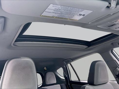 Used 2015 Toyota RAV4 XLE FWD image 22