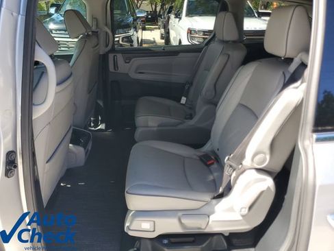 Used 2022 Honda Odyssey Elite image 12