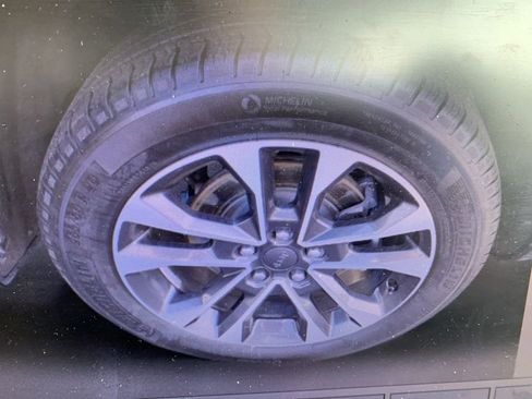 Used 2023 Jeep Grand Cherokee L Overland image 5