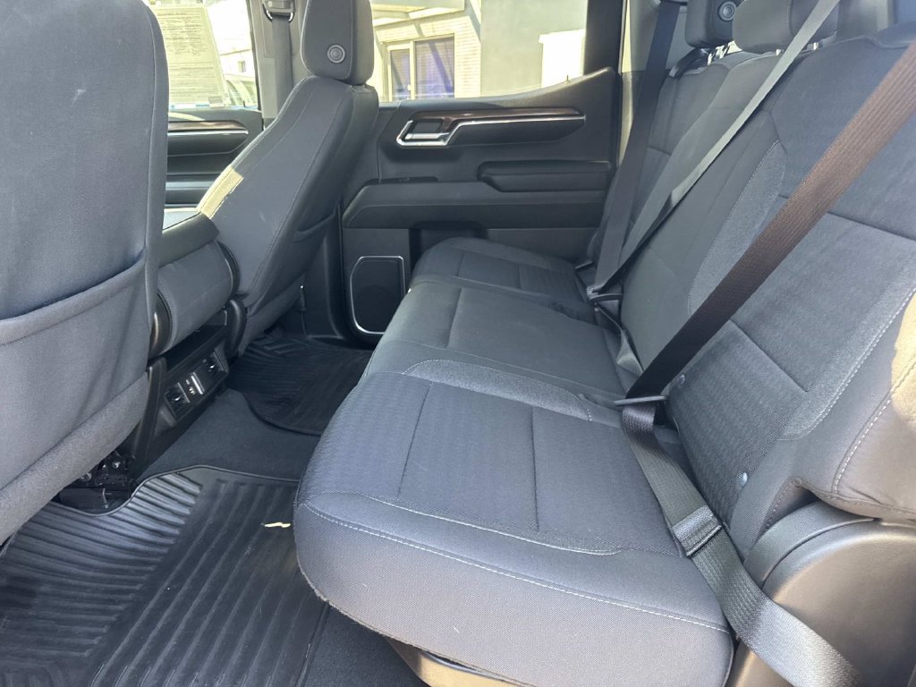 Used 2023 Chevrolet Silverado 1500 LT RWD image 13