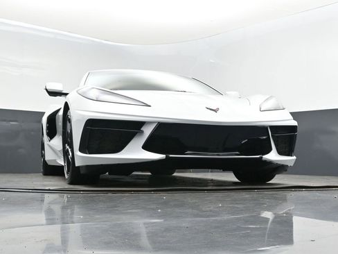 Used 2025 Chevrolet Corvette Stingray Coupe w/ 1LT image 41