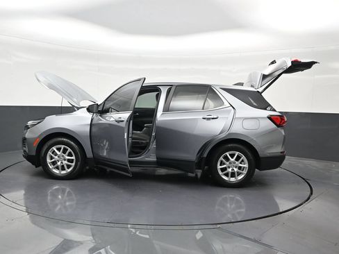 Used 2024 Chevrolet Equinox LT FWD image 33