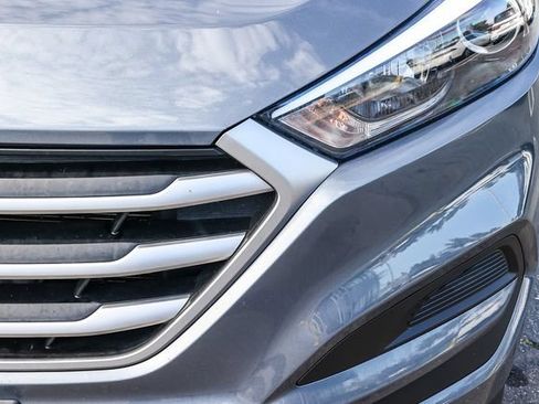 Used 2018 Hyundai Tucson SE FWD image 10