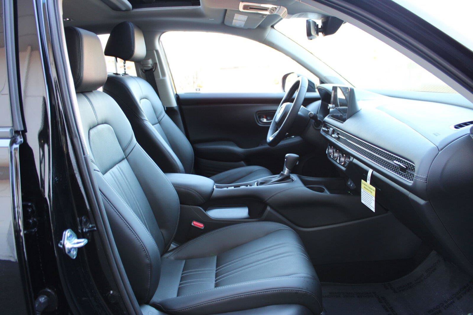 Used 2026 Honda HR-V EX-L image 12