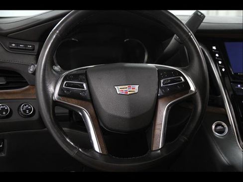 Used 2016 Cadillac Escalade Premium image 8