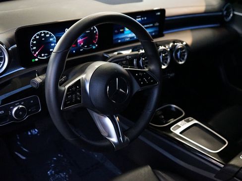 Used 2025 Mercedes-Benz CLA 250 CLA250 w/ Exclusive Package image 10