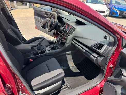 Used 2018 Subaru Crosstrek 2.0i AWD/4WD image 19