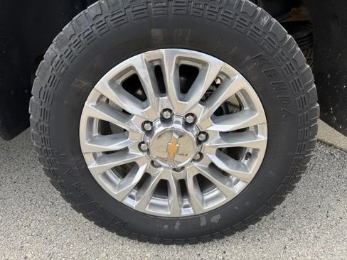 Used 2021 Chevrolet Silverado 3500 High Country w/ Z71 Off-Road Package AWD/4WD image 10