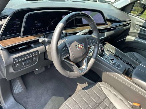 Certified 2024 Cadillac Escalade Sport Platinum w/ LPO, ONYX Package AWD/4WD image 20