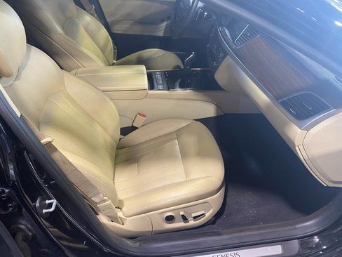 Used 2017 Genesis G80 3.8 w/ Option Group 02 RWD image 18