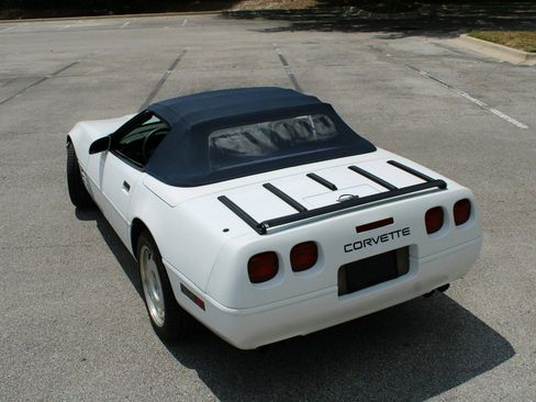 Used 1991 Chevrolet Corvette Convertible image 3