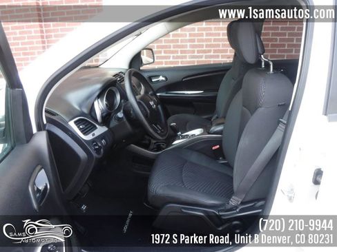 Used 2017 Dodge Journey SE image 11