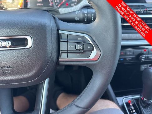 Used 2024 Jeep Compass Latitude image 19