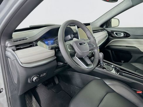 New 2026 Jeep Compass Limited image 13