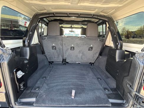Used 2020 Jeep Wrangler Unlimited Sport AWD/4WD image 10