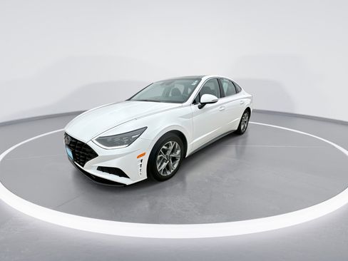 Used 2023 Hyundai Sonata SEL w/ Convenience Package image 4