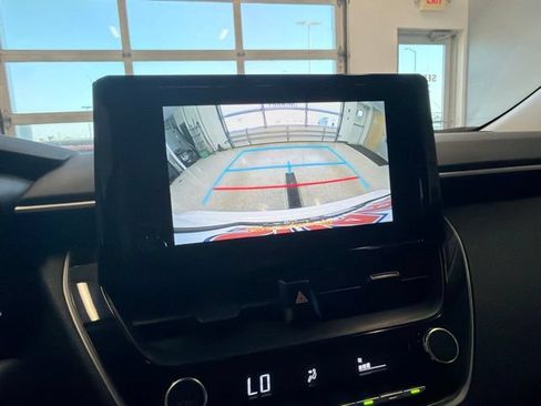 Used 2026 Toyota Corolla LE FWD image 2