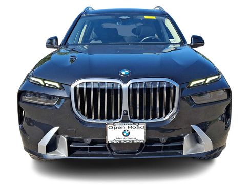Used 2024 BMW X7 xDrive40i w/ Premium Package AWD/4WD image 2