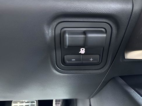 New 2025 GMC Hummer EV 3X w/ LPO, Illumination Package image 28