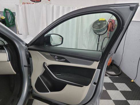 Used 2021 Jaguar F-PACE SVR AWD/4WD image 18