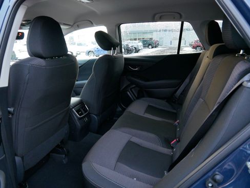 Used 2025 Subaru Outback Premium image 33