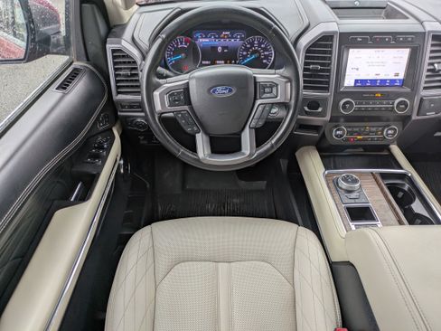 Used 2020 Ford Expedition Platinum image 22