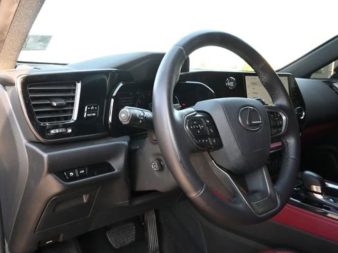 Used 2024 Lexus NX 250 FWD image 16